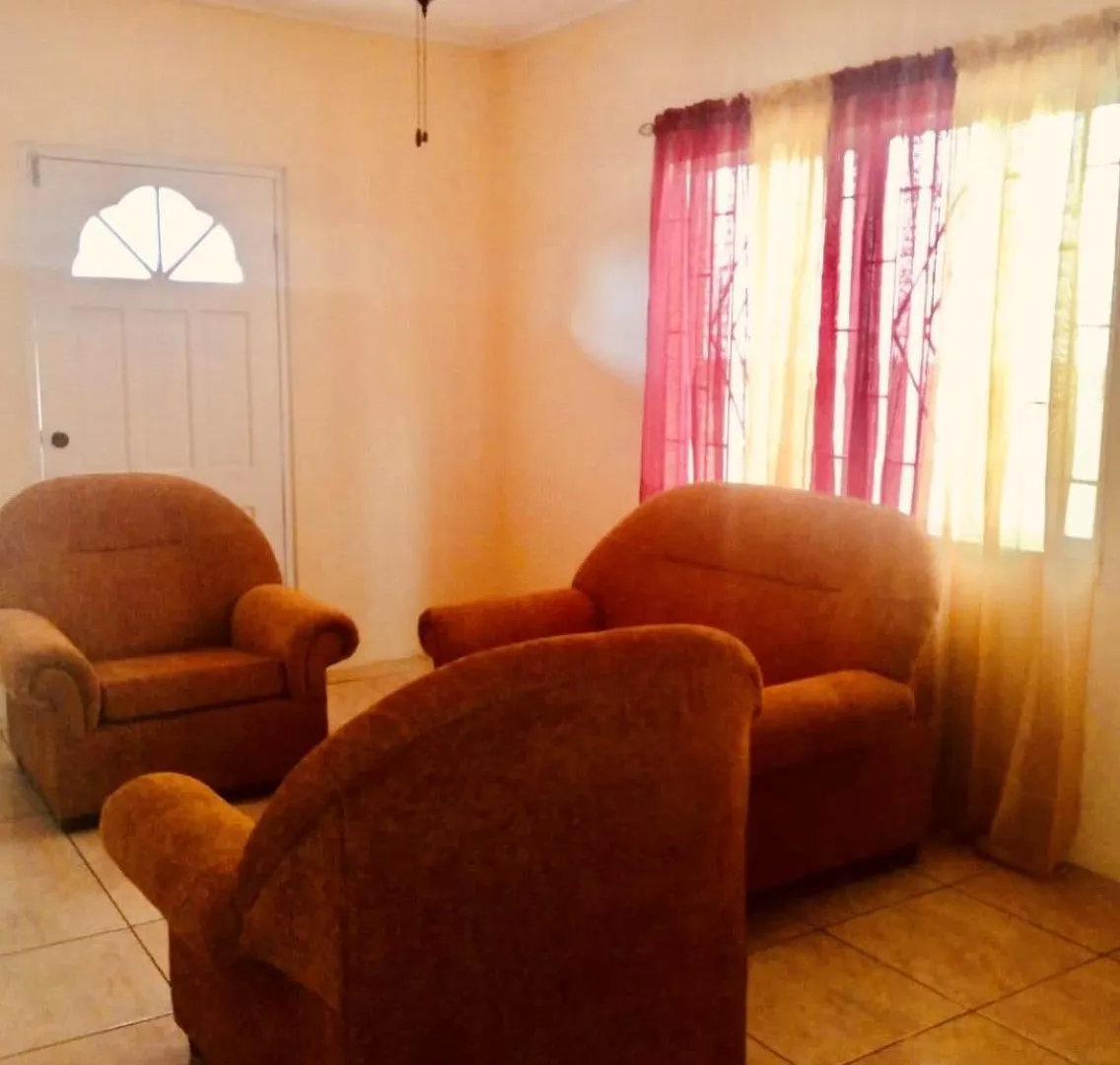 Orange Building 2 In Saint Georges location